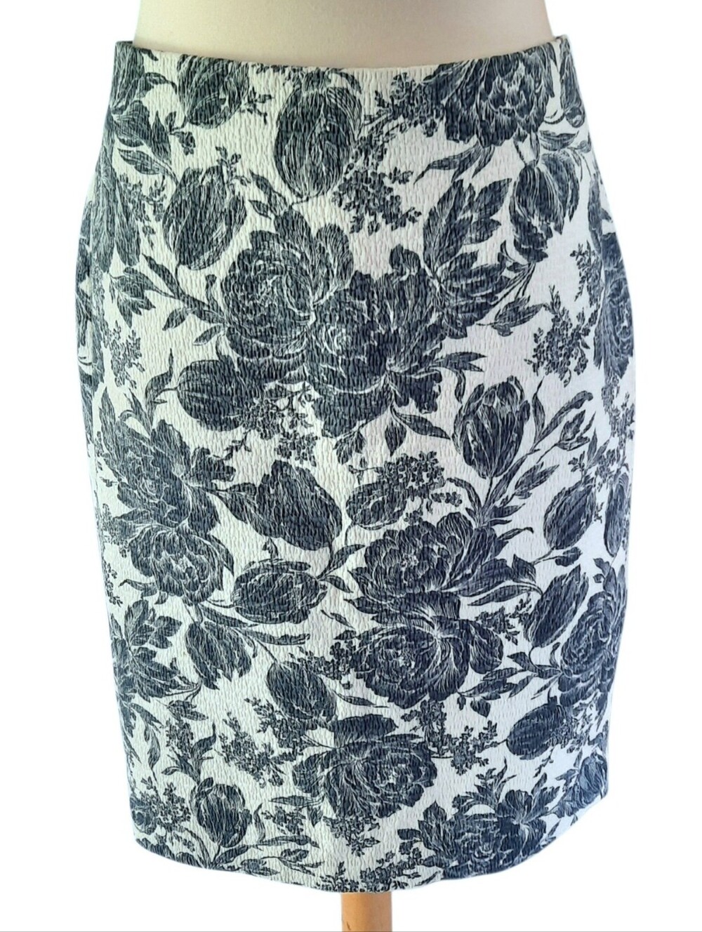 ANN Taylor Navy/White Cotton Blend Floral Toile De Jouy Pencil Skirt  Sz 12